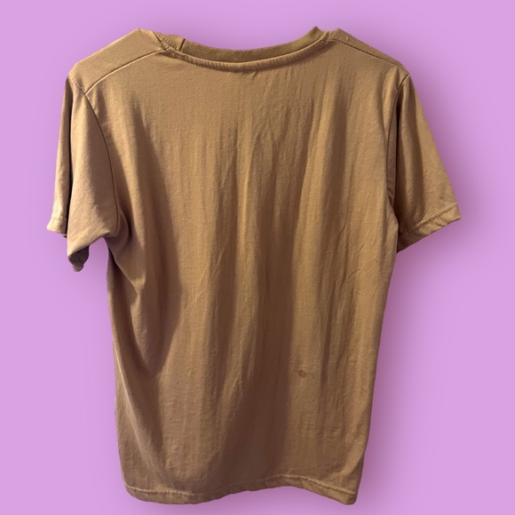 Dubai Cute Unisex Short Sleeve T-Shirt. Medium. Brown. - Picture 5 of 6